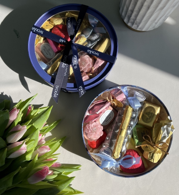 "Благодарю" "Благодарю"